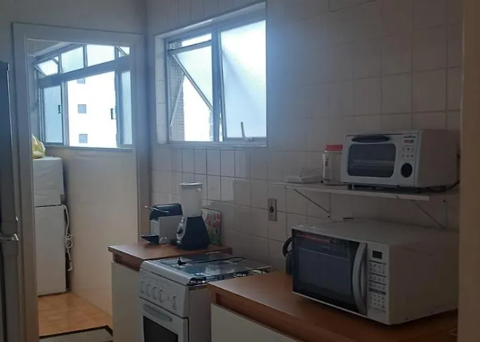 Apartamento Pitangueiras Centro Guarujá , 150 metros da Praia Vista Mar